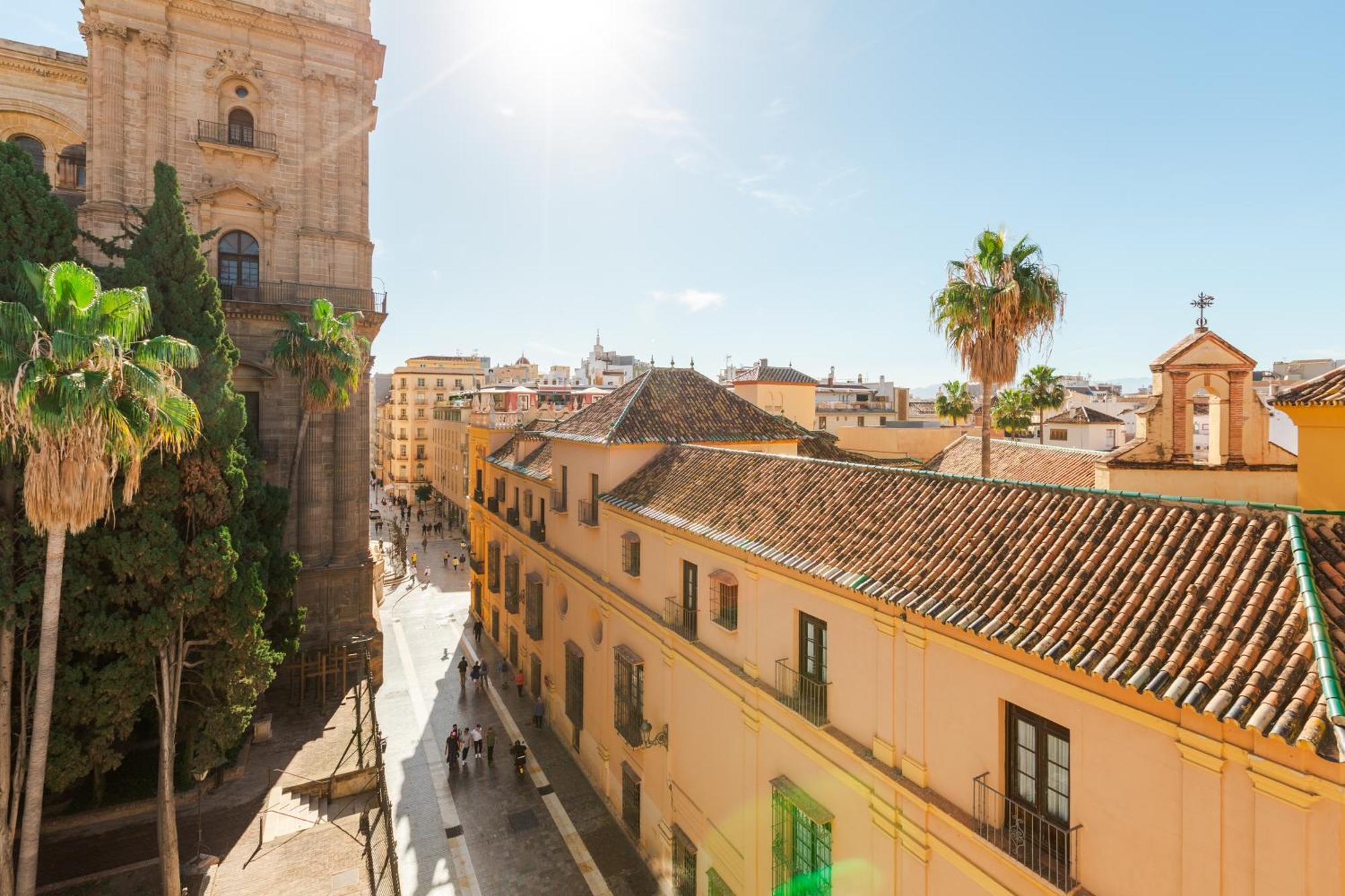 Апартаменты Balcon De La Catedral Малага Экстерьер фото